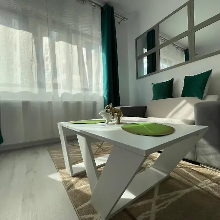 Stylish Near Orhideea Towers With Free Wifi ブカレスト