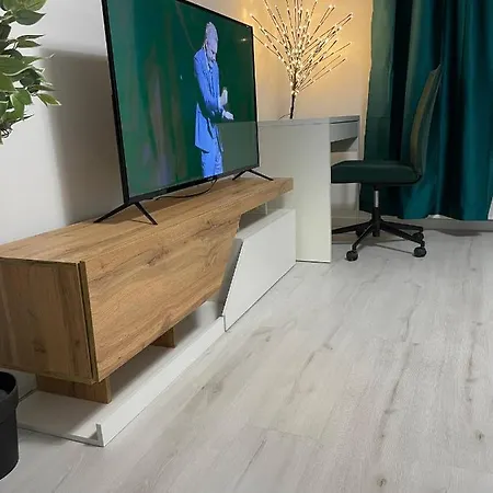 Stylish Near Orhideea Towers With Free Wifi ブカレスト